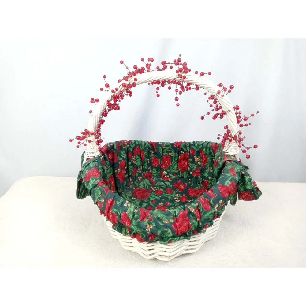 White Wicker Christmas Basket Red‎ Berry Handle Poinsettia Liner Holiday Decor